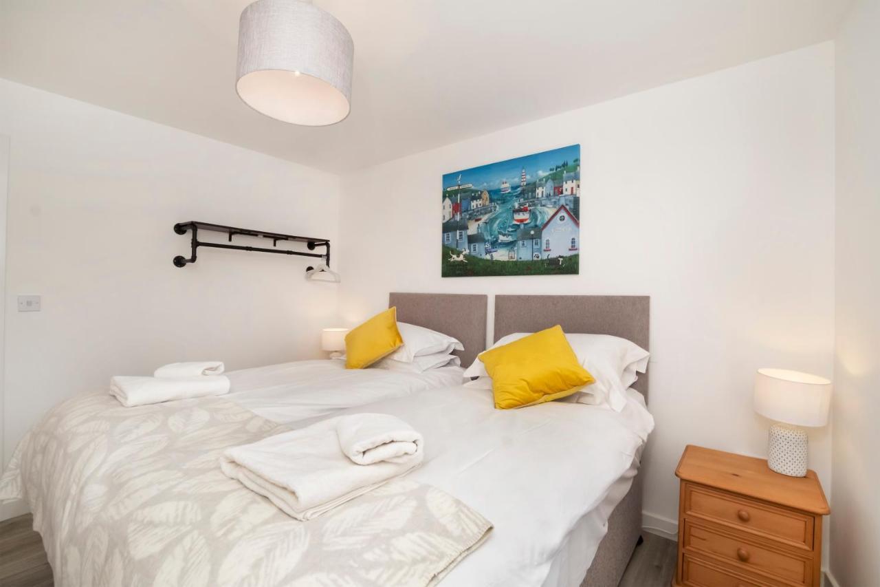 Livingstone Street Apartments With Free Parking ยอร์ค ภายนอก รูปภาพ