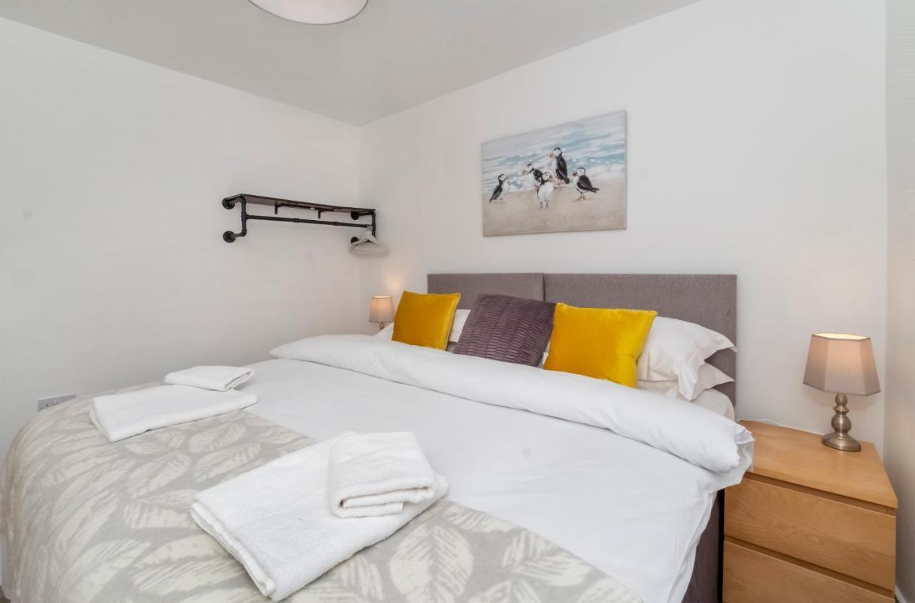 Livingstone Street Apartments With Free Parking ยอร์ค ภายนอก รูปภาพ